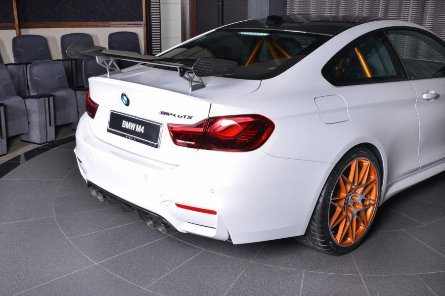 Детали экстерьера BMW M4 GTS by Abu Dhabi Motors 2017 года  (фото 17 из 18)
